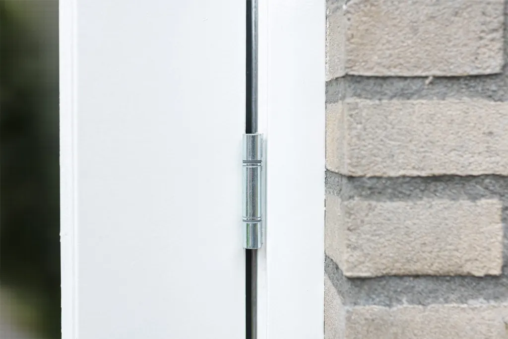 Axa Titan veiligheidsscharnieren in dichte stand