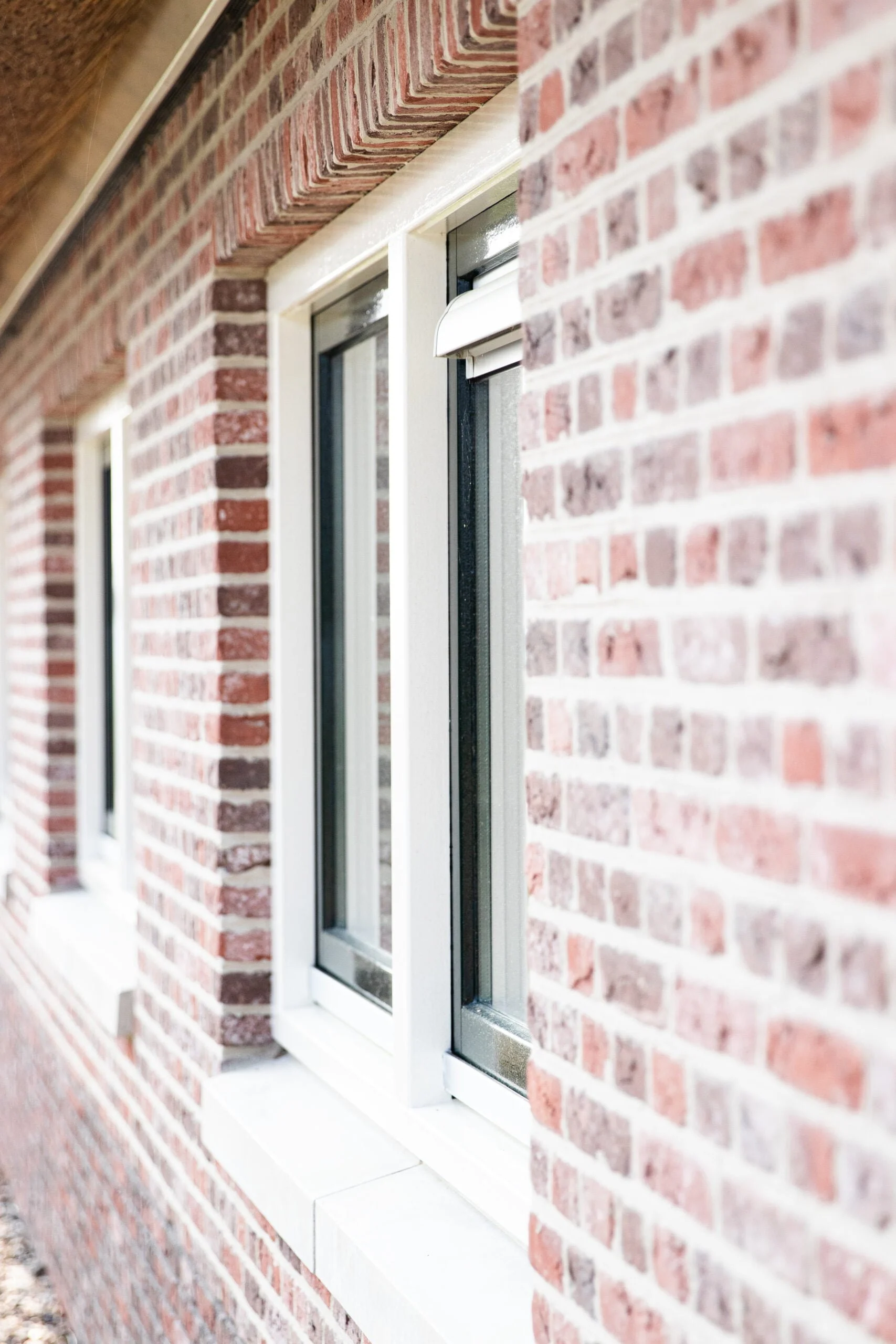 Draaikiepraam (links) en vast glas | 2 vakken | hout